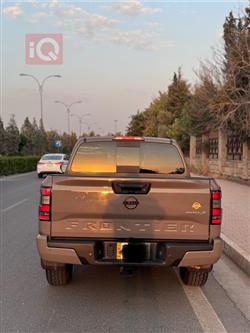 نیسان فرۆنتیر